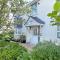 Compact Modern Apartment Single Person or Couple Only