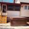Cheerful Chalet - Fireplace, BBQ, Firepit& Hottub