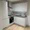 Large Cosy Maidstone Studio Flat - Kent