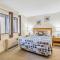 Cedarbrook Queen Suite 108