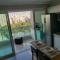01 Qt.| 2 Hosp. | Linda Vista | Jacuzzi Privativa