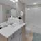 Harbor Landing 201B - Lovely 3BR on Holiday Isle with harbor views - Destin