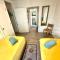 Beach vibes 2 bedrooms house - ميامي