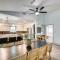 Walk to Cedar Creek Reservoir Spacious Kemp Home - Kemp