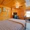 Riverfront Cheboygan Cabin with Kayaks and Dock! - 希博伊根