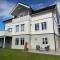 Nice and warm apartment with free parking - Tromsø