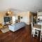 102 6Th St S- Upstairs Home