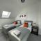 3 Bedroom New House with Wi-Fi Sleep 5 By Home Away From Home - 莱姆河下游的纽卡尔斯
