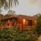 Coorg coffee estate 3 bedroom villa with open balcony - Napoklu