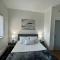 GREAT VALUE & Stylish, Queen Beds, W/D, Free Park - Schenectady