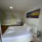 Oieras Beach Suite 2 - Large double room with En-suite bathroom and Balcony - Oeiras