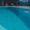 Casa com piscina - مايريبورا