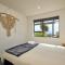 Hot Tub, Great Views, Close to Beach