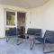 85qm, 4 bedroom, parking, King-Bed, Wifi, Netflix