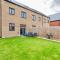 Spacious 4BR Townhouse Free Parking & WiFi - Milton Keynes