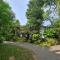 Hill Side Kings Villa (Colonial Bungalow)