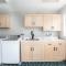 Get Ready for Football Season! Perfect for Game Day with King Beds, Firepit, Pet Friendly with Huge Fenced Yard