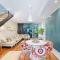 The Sun Catcher - A Trendy South Brisbane Townhouse