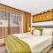 Little Oak Lodge - Wellness is Calling