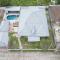 6 Bedroom Tropical Oasis with Pool & Jacuzzi V6