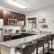 The Yellowstone Hideaway Unit B