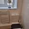 Ground Floor 1 Bedroom Apt With Parking, Edge of Glastonbury and Street - Street