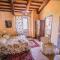 Villa with private pool near Todi. Airco & Wi-fi