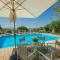 Villa with private pool near Todi. Airco & Wi-fi