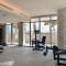 HiGuests - Emaar Beachfront Haven with Majestic Marina Views - Dubaj