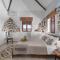 Azul Boutique Home
