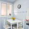 Home2Book Fantastic 160m2 Terrace Flat & BBQ