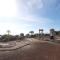 Home2Book Fantastic 160m2 Terrace Flat & BBQ