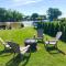 2 bedroom Getaway on the River/close to marina