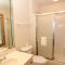 CD1, A Great Place- Oceanfront, 8 BRs, Ocean Views, Pool, ELEV, H Tub, Dogs Welcome - دوك