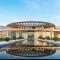 B12 Studio near Ferrari world, with canal and pool view - Abú Zabí