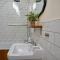 Nest Holiday Hideaway Wren Cottage-Beautiful Location in the Long Mynd Area of Outstanding Natural Beauty- WHIRLPOOL JACUZZI BATH! - Picklescott