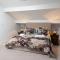 The Amazing Attik Apartment - 斯基普顿