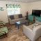 KH146, Camelot- Oceanside, Screened Porch, Close to Shopping and Restaurants!