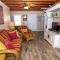 KH121, Pirate Queen- Oceanfront, Ocean Views, Sun Deck