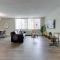 Elegant Apartment with Gym Access at Crystal City - 阿林顿