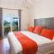 Private Orient Bay Villa with Spectacular Views - 东方湾