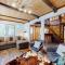 Hilltop Lodge