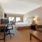 Best Western Plus Emerald Isle Hotel