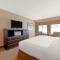 Best Western Plus Emerald Isle Hotel