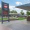 Castlereagh Motor Inn