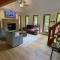 Cozy Cabin at The Poconos With Jacuzzi! - East Stroudsburg