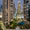 FIRST CLASS 2BR with Full Boulevard View - Dubaj