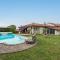Villa Les Lys - Avec piscine et grand jardin Villa Les Lys - Avec piscine et grand jardin