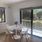 Stunning beachside 2 bedroom by EdgeTrip