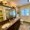 C13 Beautiful Bretton Woods ski-in ski-out townhouse for your family getaway to the White Mountains!